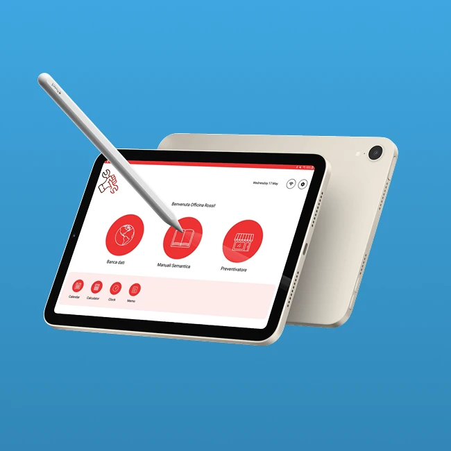 Mockup di un ipad con una schermata del software "techdata"
